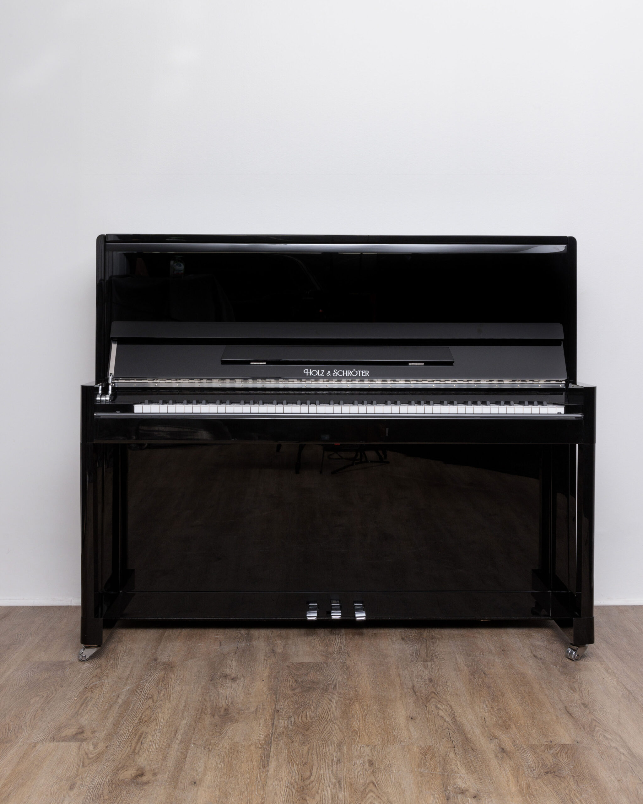 185_1 Pianos droits design LC