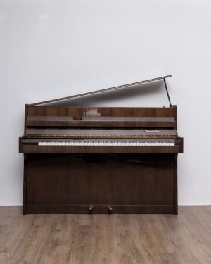 Pianos droits de Style LC