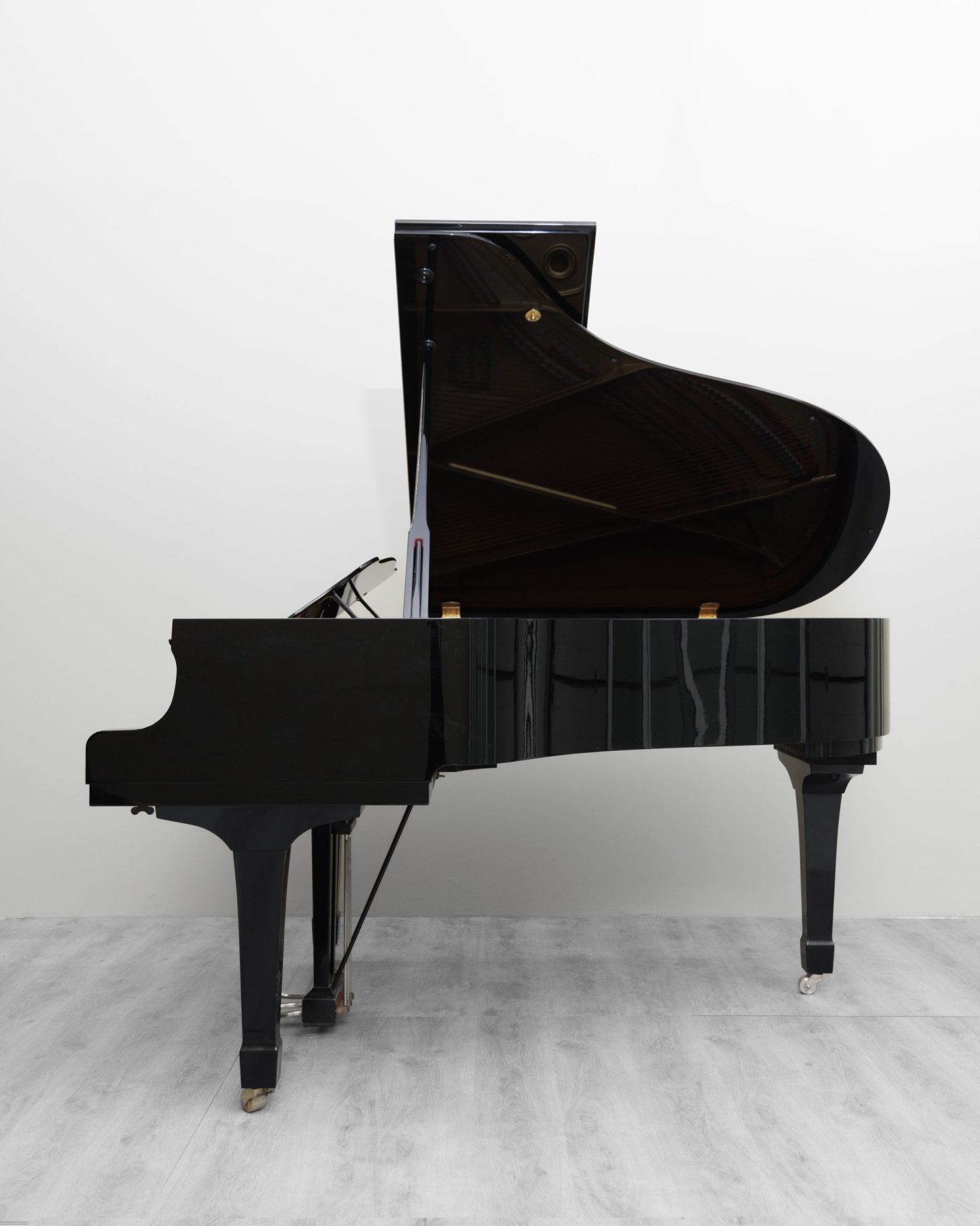 324_1 Yamaha GH1B