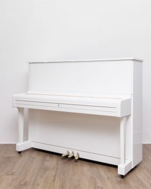 Yamaha U1