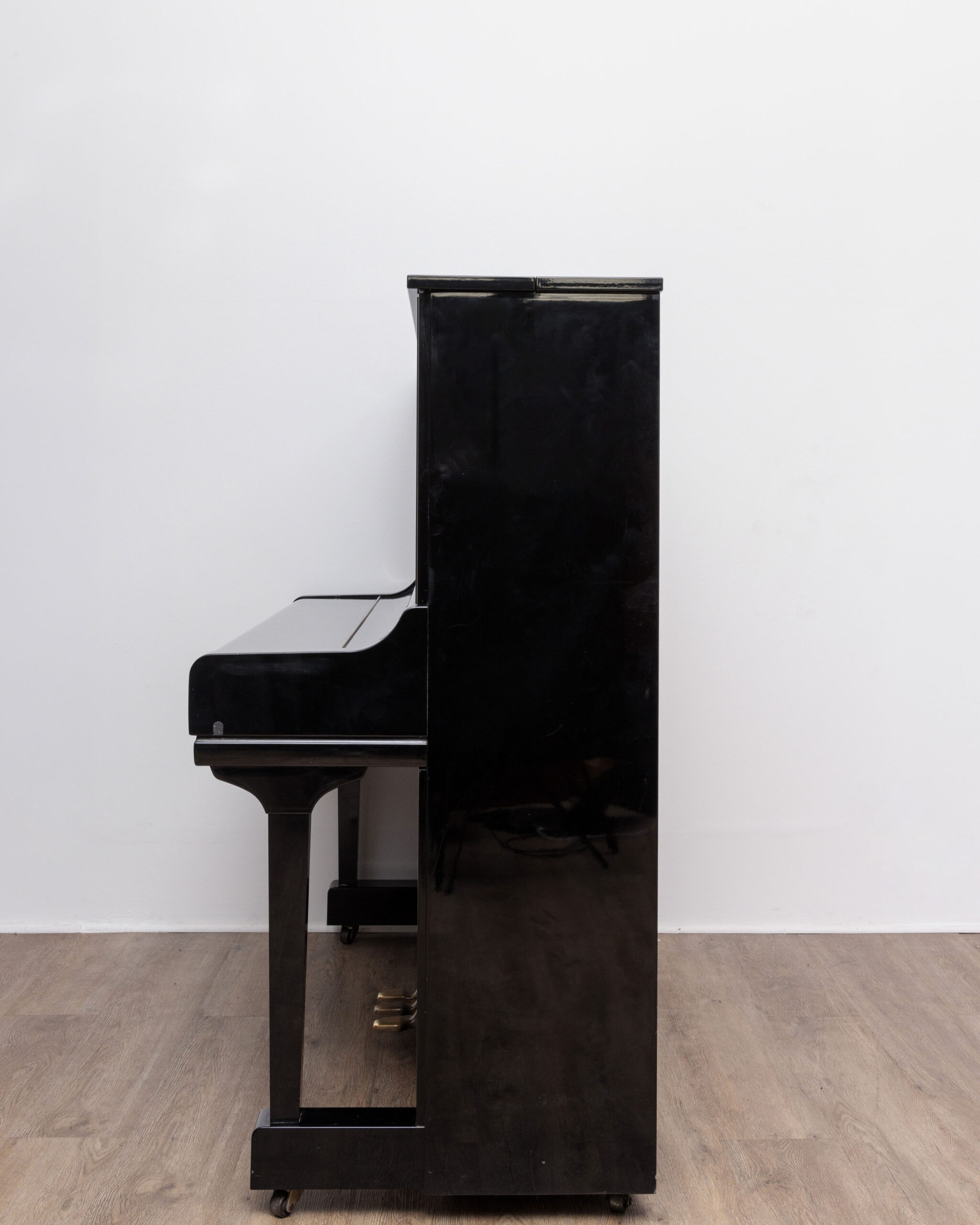 Yamaha U3 insilens