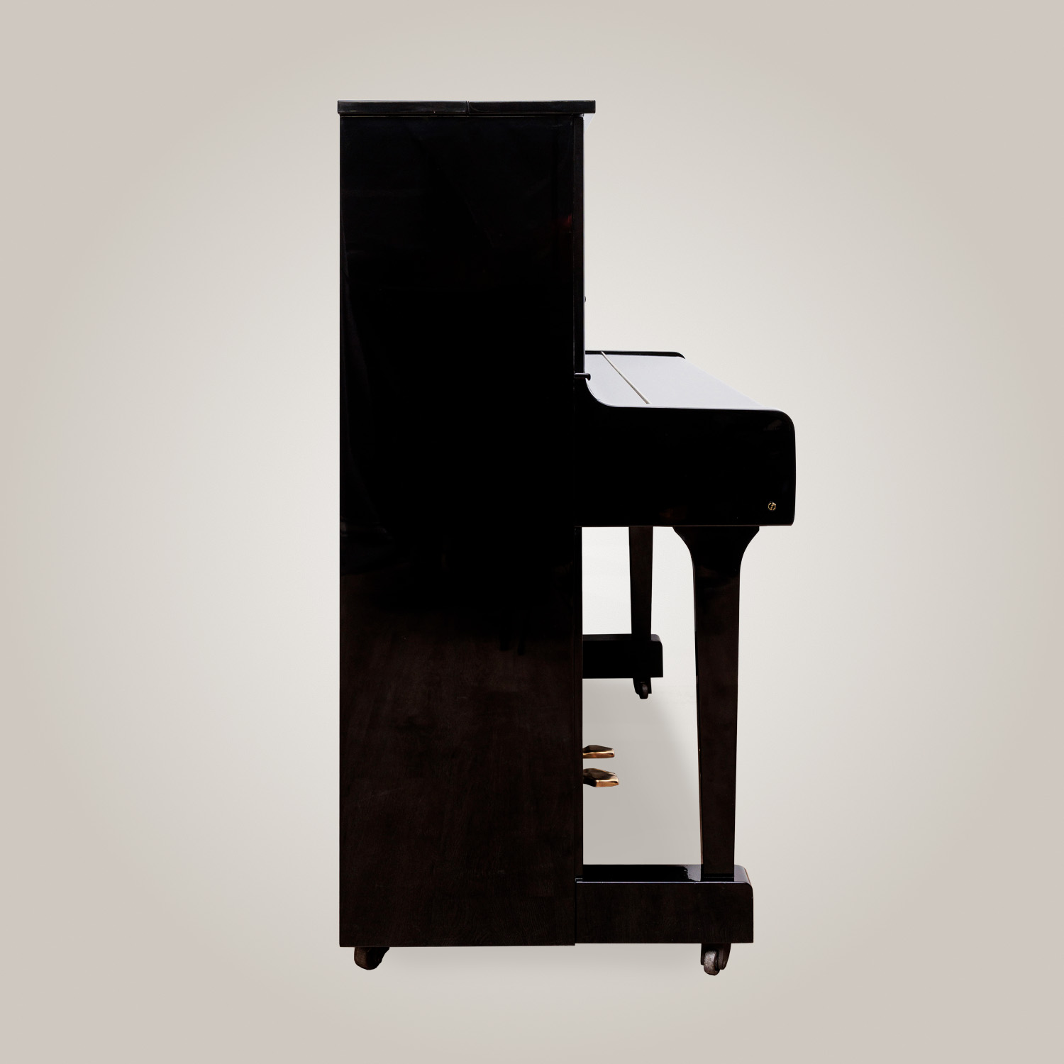 U1-3profil-yamaha -DPPianos