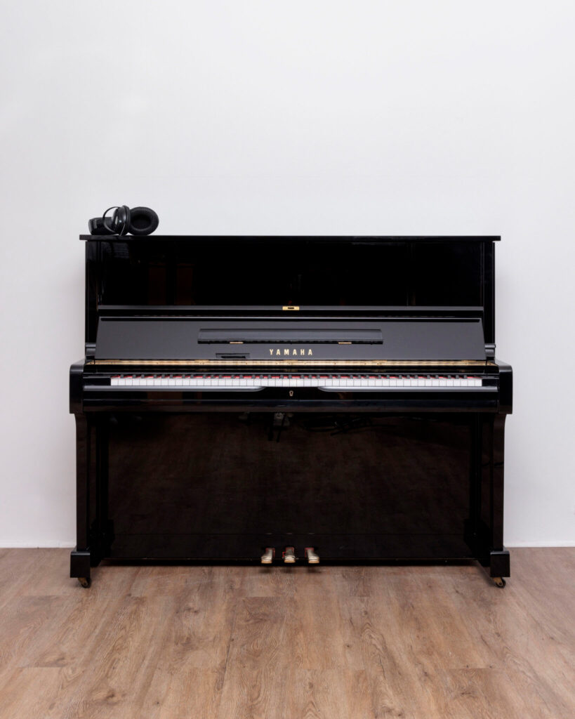 Yamaha U 1 Silence LM