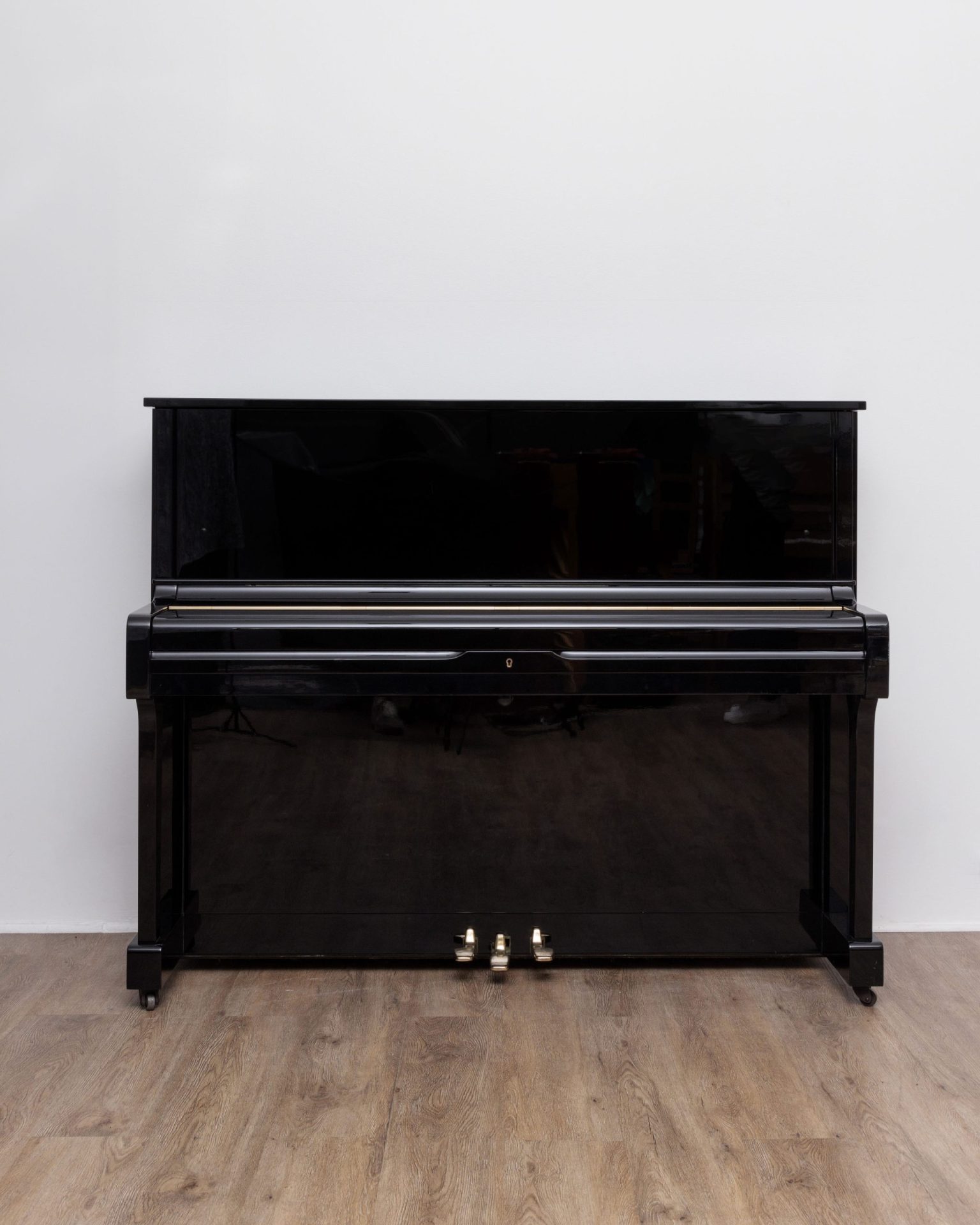 53_1 Yamaha U1 Insilens V2