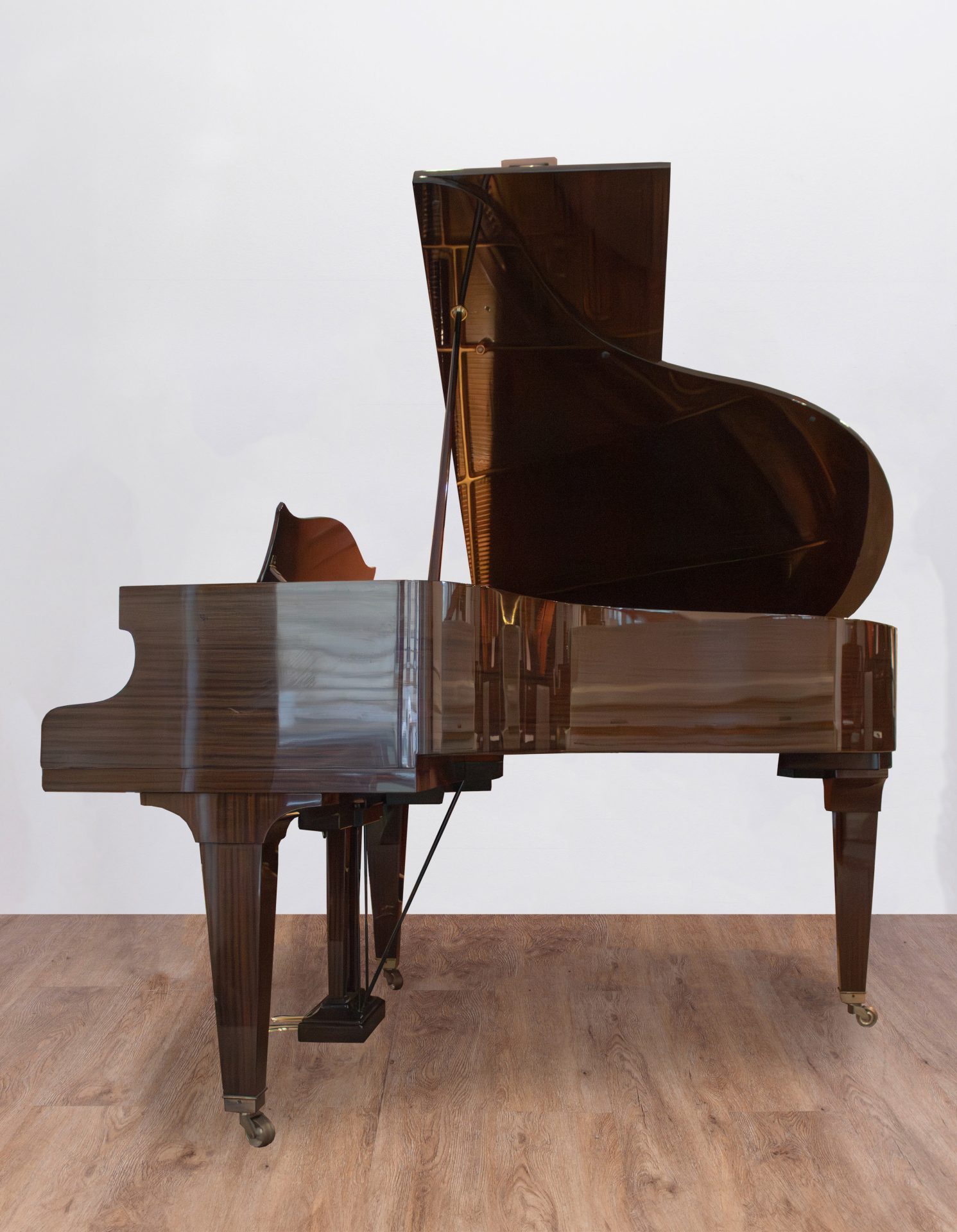 C.Bechstein-coté C.Bechstein Model L 167