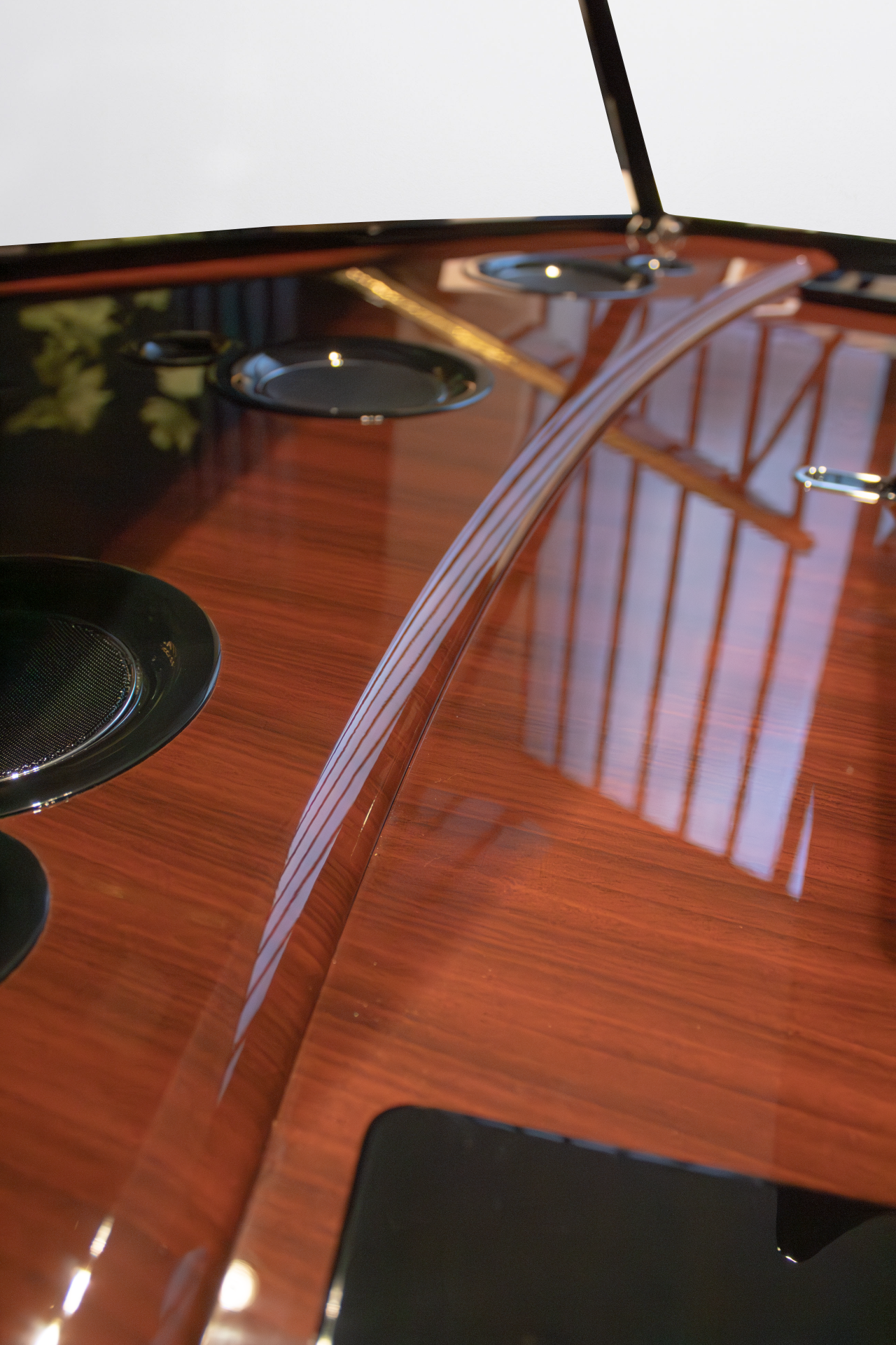 intérieur-détail.DP Yamaha N3X AV.G