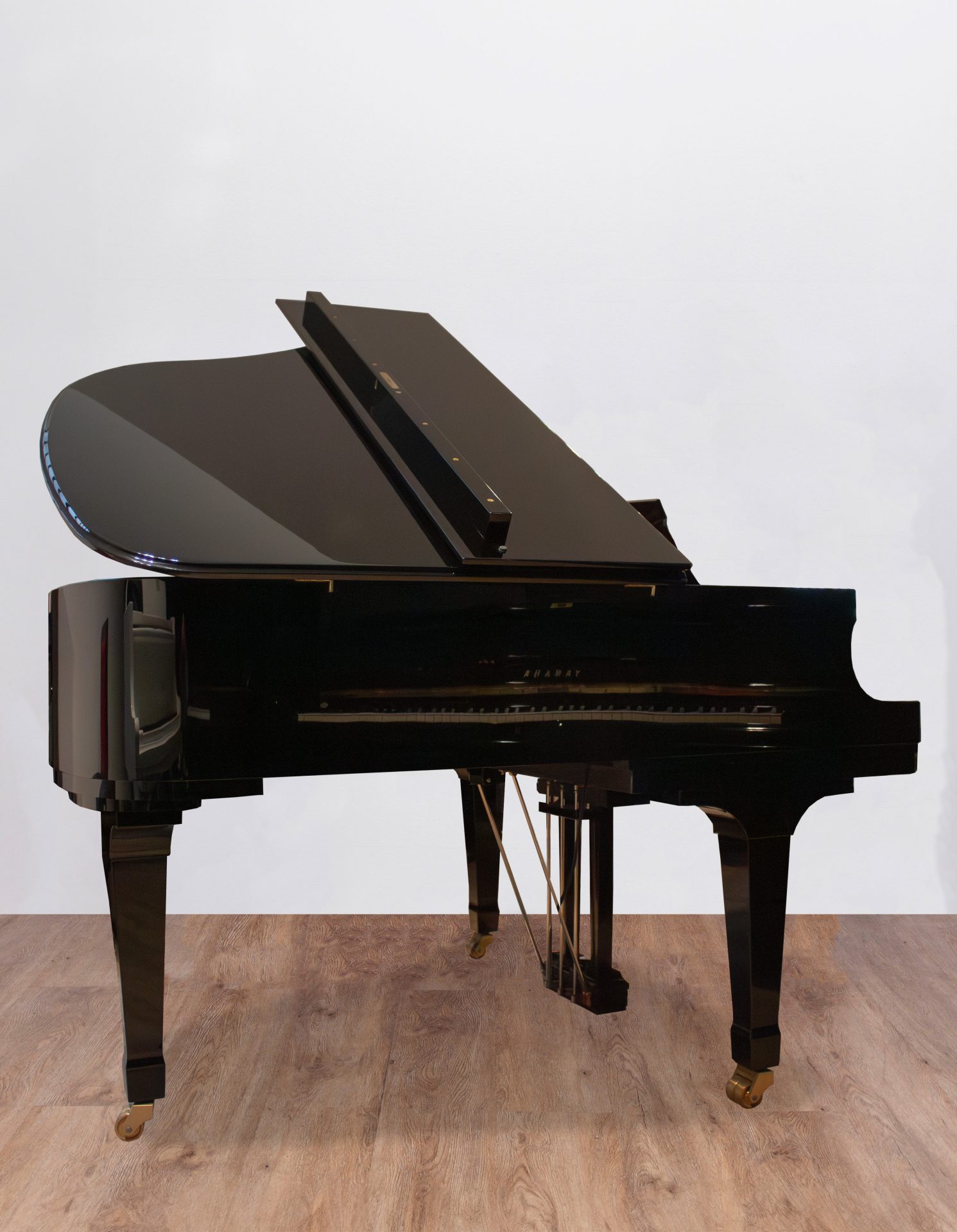 Boston-coté2 Boston by Steinway GP163 Silence