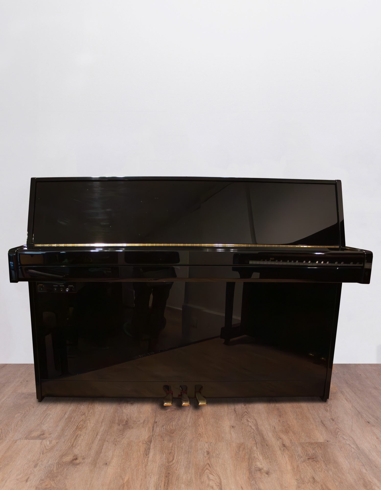 face-fermé-yamaha-b1 Yamaha B1 Silent SC1