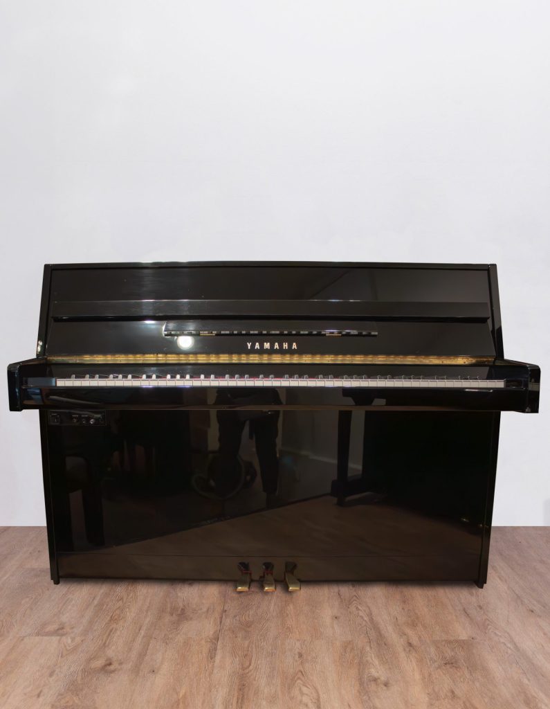 Yamaha B1 Silent SC1