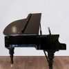piano bluthner model 10 profil gauche fermé