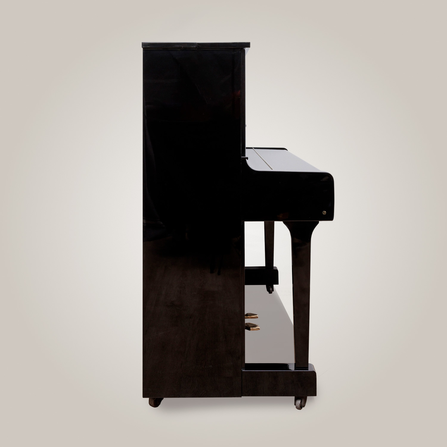 Yamaha-U1_N13-de-coté_DPpianos