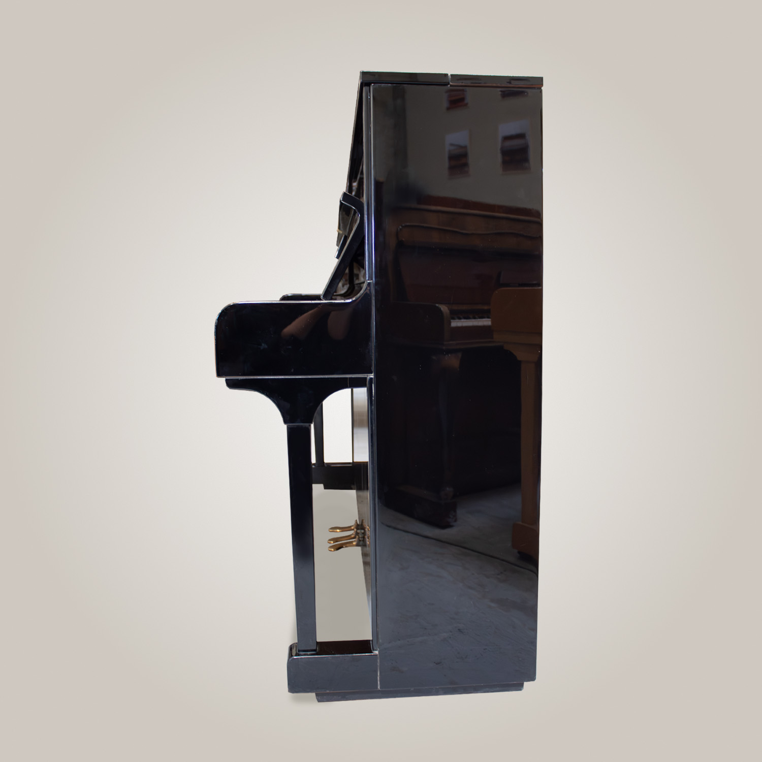 Romhildt-120-nb-de-coté-DPpianos