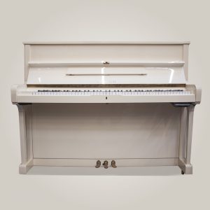 Rönisch 116 K blanc nacré – mécanique Renner – système Silent Genio Rönisch 116 K blanc nacré brillant avec système silencieux Genio – vue de face