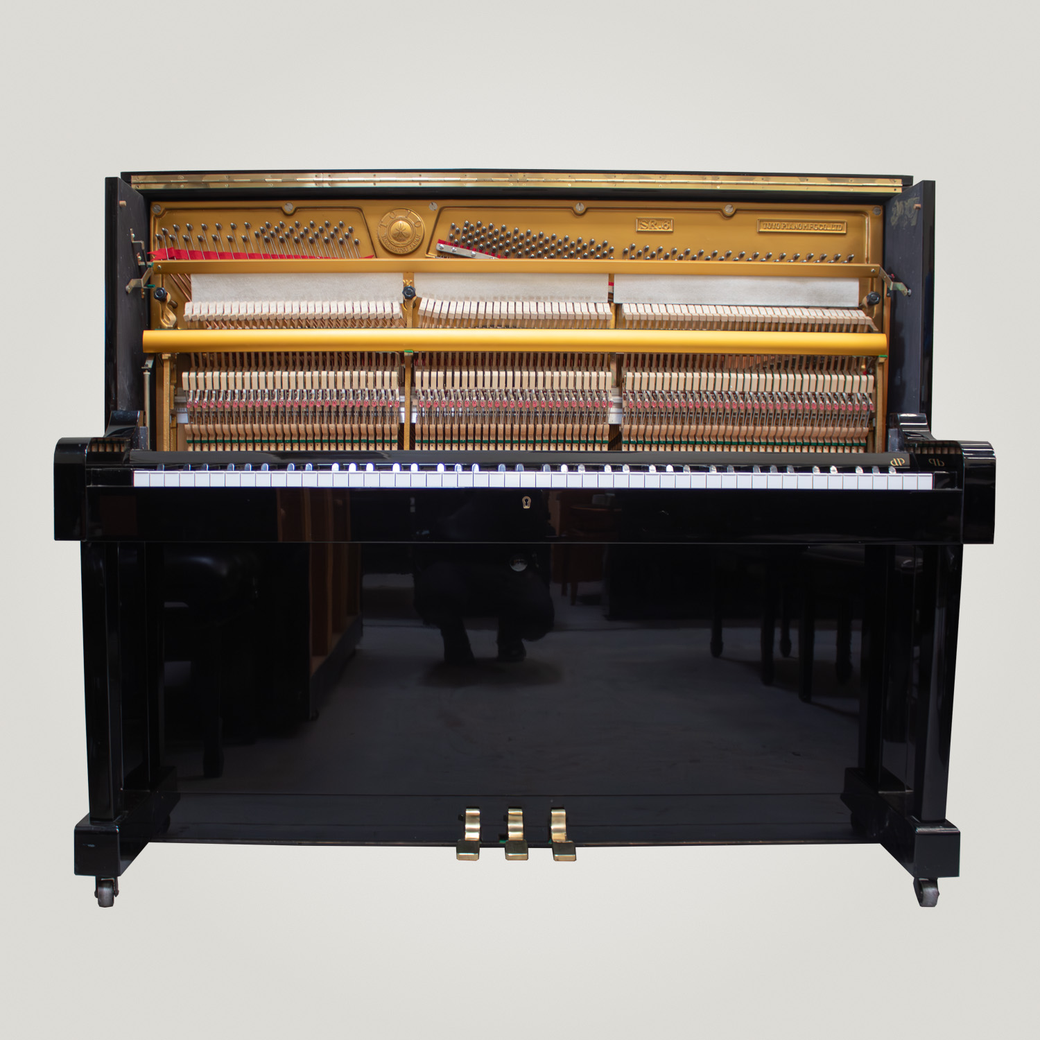 Toyo-120-vu-de-face-méca-ouvert