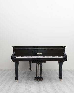 Yamaha-C1-QUART-QUEUE-clavier-ouvert-DPpianos